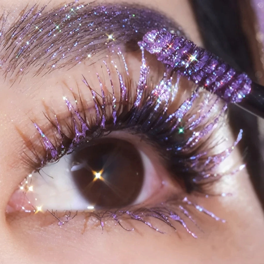 Mascara Paillettes Éblouissantes - Volume et Glamour! 4